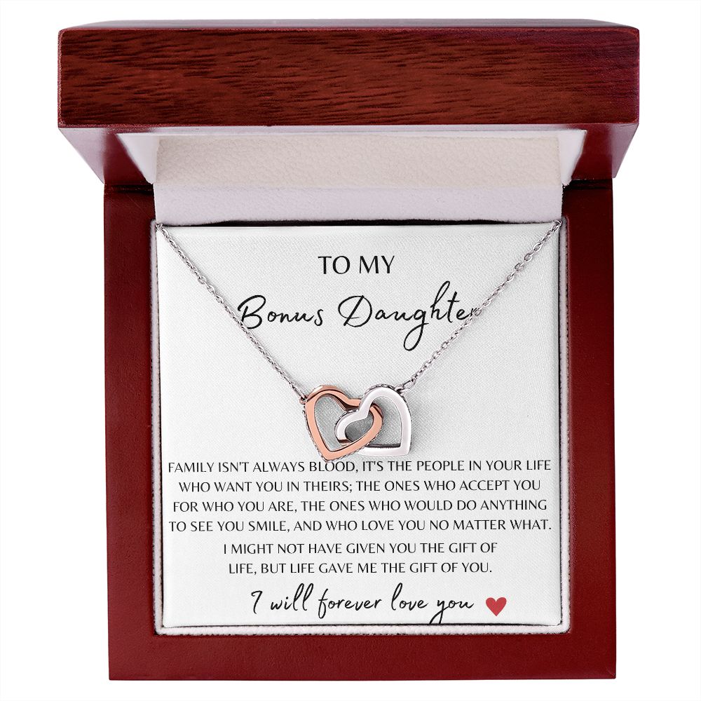 Bonus Daughter | Interlocking Hearts